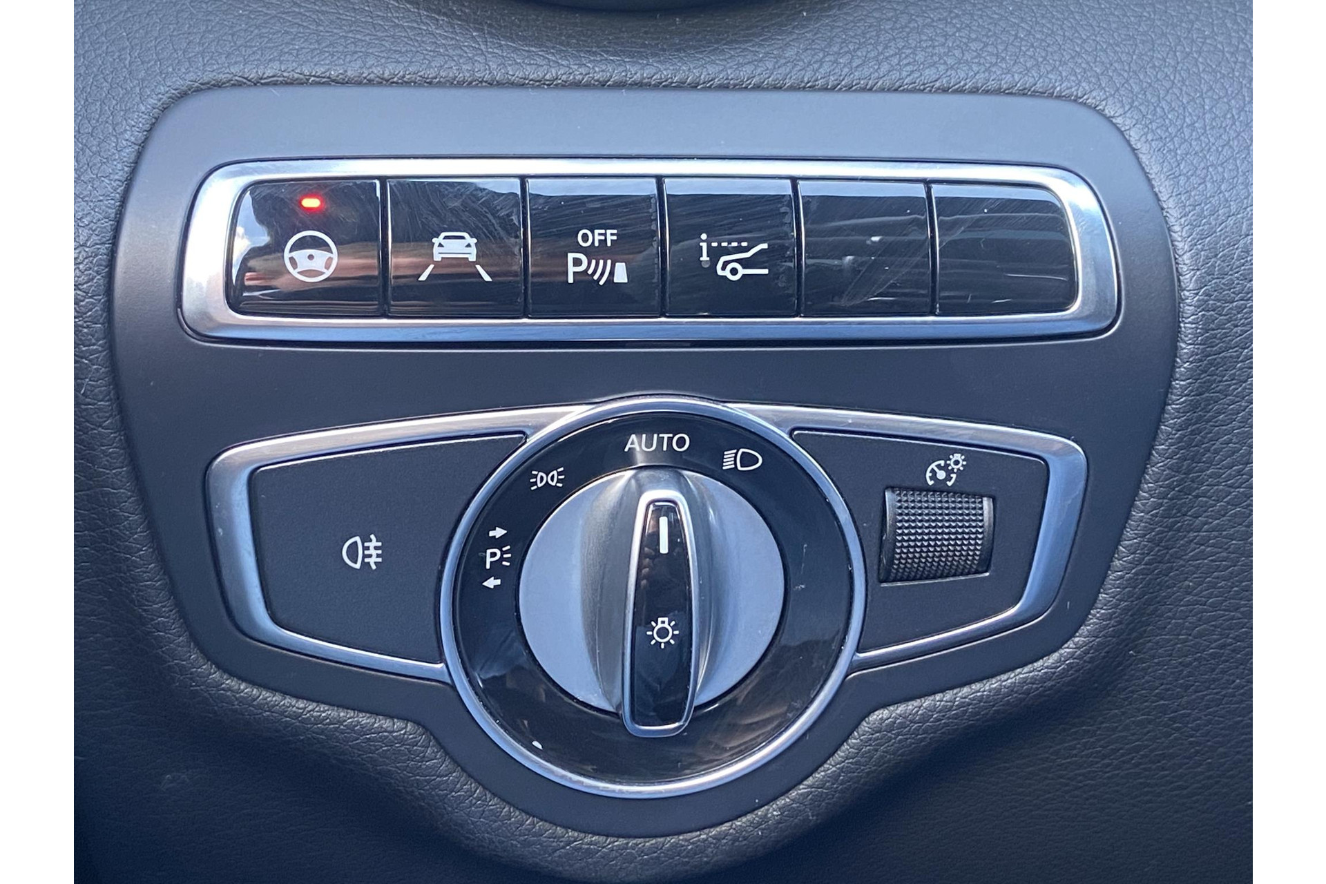 Mercedes-Benz C-Klasse C63S C63 63 S AMG*HUD*IWC*PANO*LED*CARBON*DISTR+